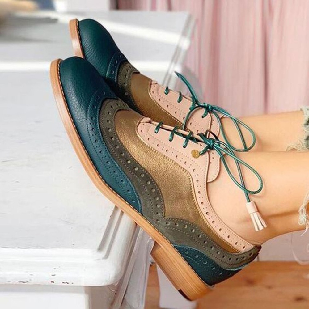 Handcrafted women oxford wingtip lace up brogue shoes - Picture 2 of 9